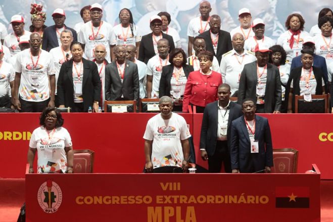 João Lourenço quer ordem e disciplina no MPLA depois de descartar Luísa Damião
