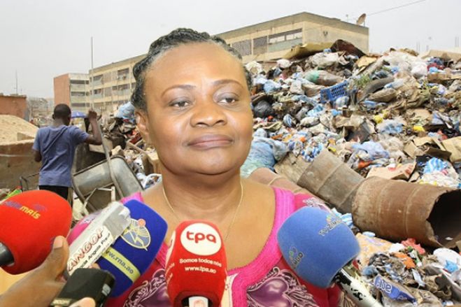 Lixo pode ter deixado "cair" Joana Lina