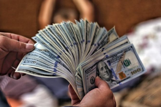 BNA vende 170 milhões de dólares no mercado cambial através de bancos comerciais