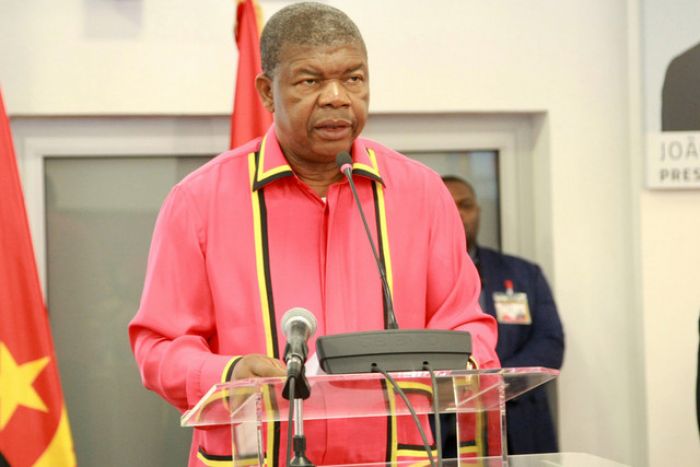 Líder do MPLA quer punir "comportamentos reprováveis" de dirigentes e eleitos nas redes sociais